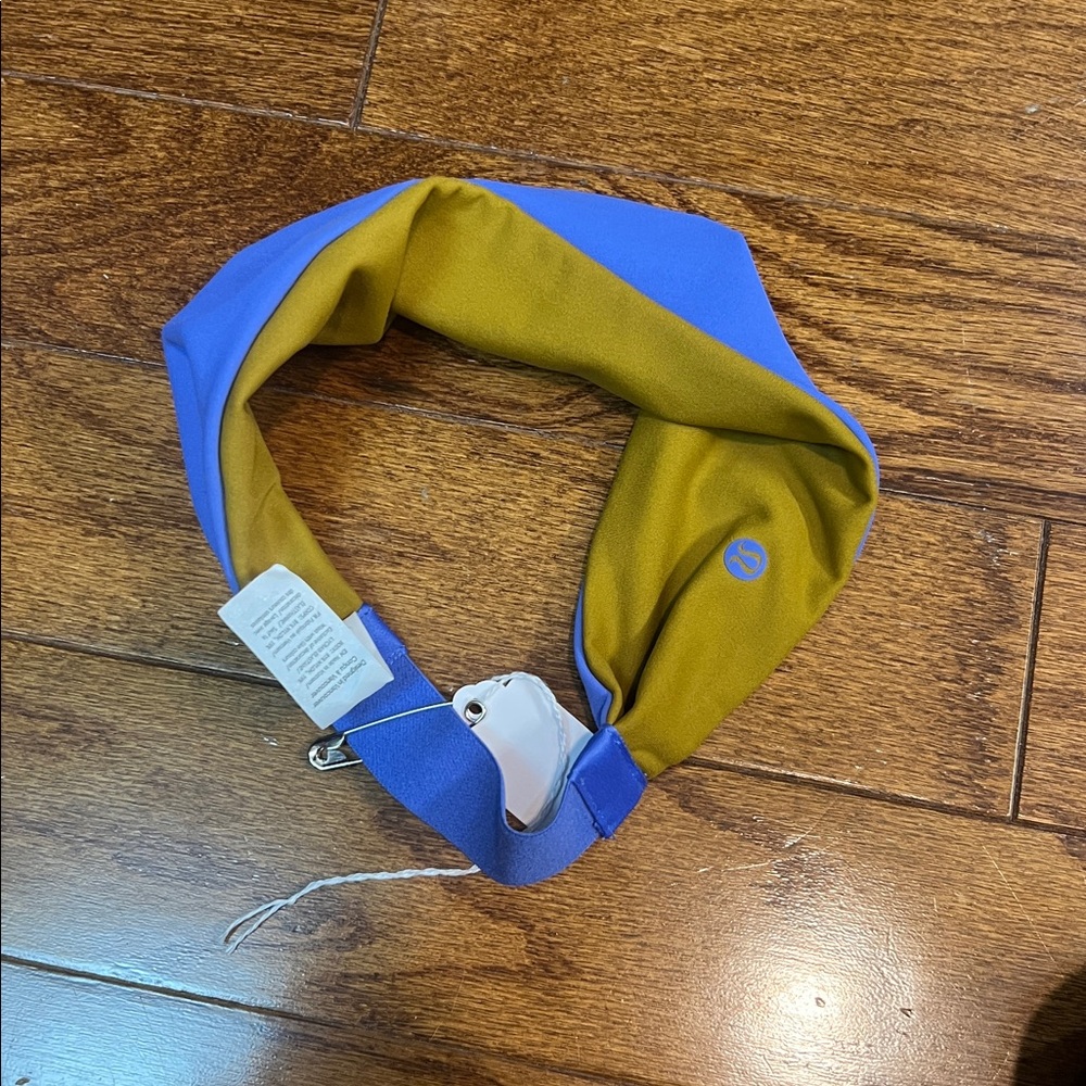 Reversible NWOT Fleece Headband
